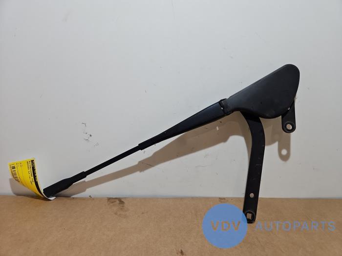 Ramie wycieraczki przedniej Mercedes SLK