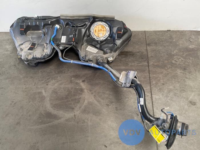 Réservoir de carburant Mercedes C-Klasse