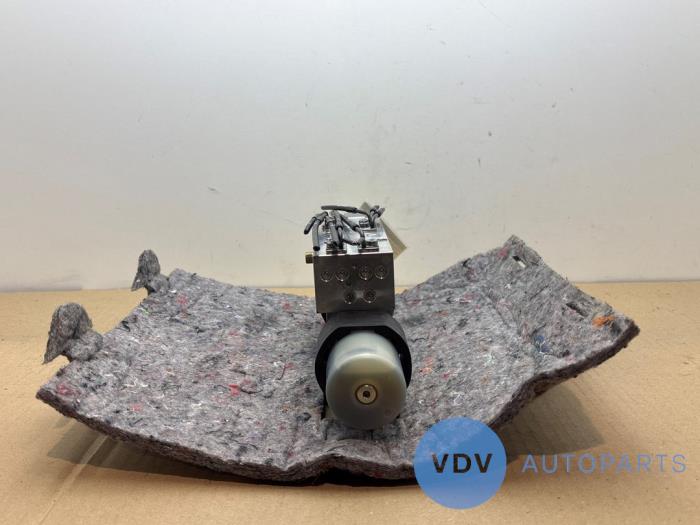 Pompe hydraulique Mercedes SLK