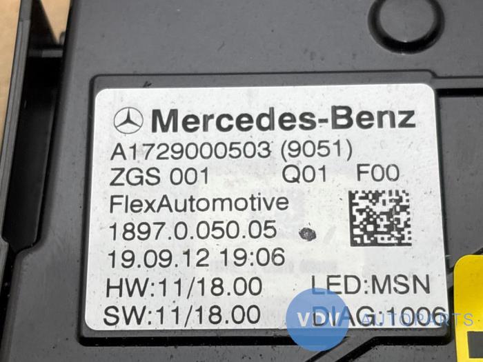 Eclairage intérieur avant Mercedes SLK