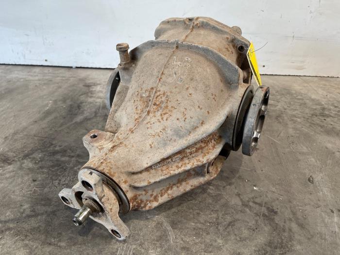 Differentieel achter Mercedes CL