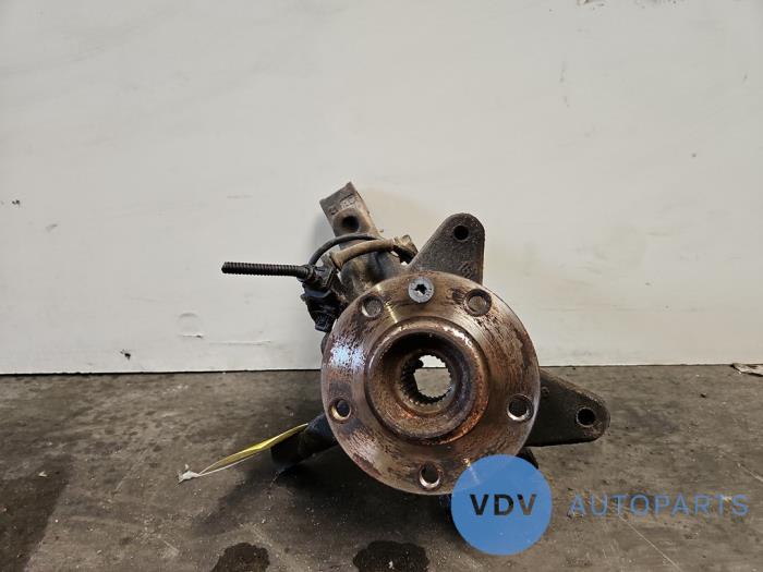 Achsschenkel rechts vorne Mercedes Citan