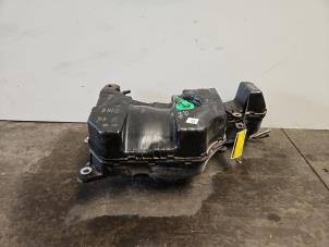Gebruikte Tank adblue Mercedes Citan (415.6) 1.5 108 CDI Prijs € 514,25 Inclusief btw aangeboden door Autoparts Van De Velde