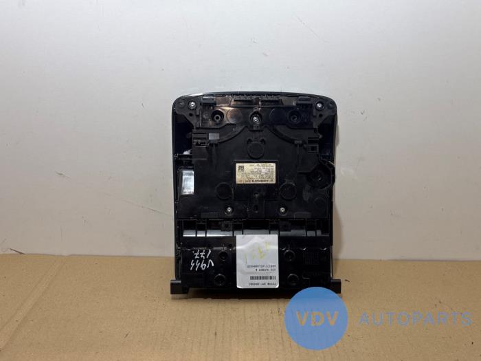 Oswietlenie wewnetrzne przód Mercedes A-Klasse