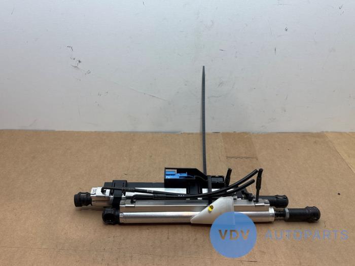 Set of gas struts for boot Mercedes SLK