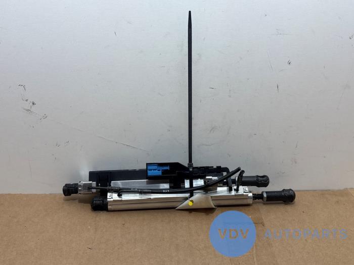 Set of gas struts for boot Mercedes SLK