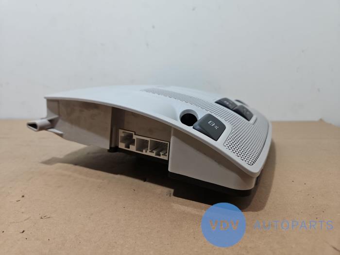 Oswietlenie wewnetrzne przód Mercedes B-Klasse