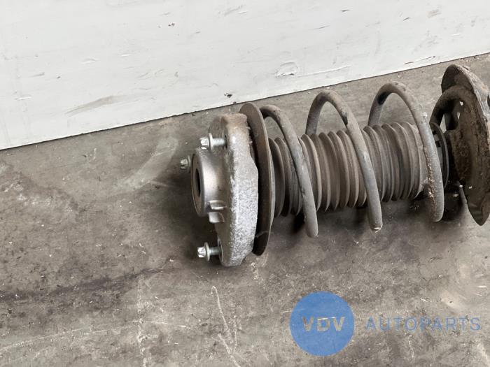 Stoßdämpfer rechts vorne Mercedes B-Klasse