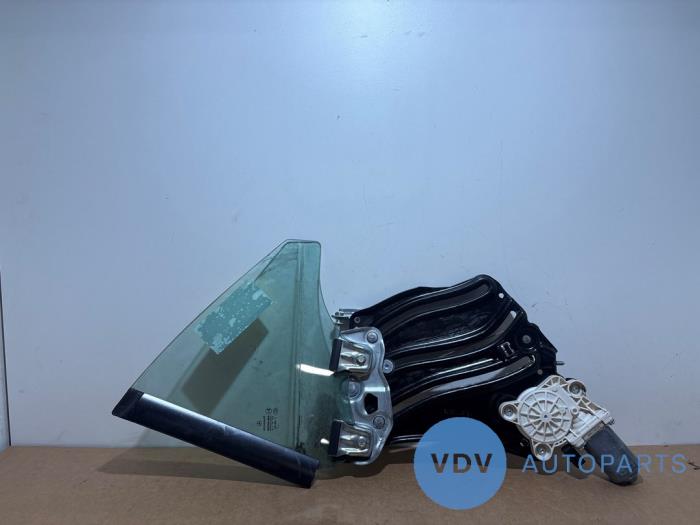 Vitre supplémentaire 2portes arrière droite Mercedes SLK