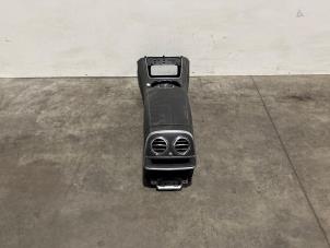 Gebruikte Middenconsoles Mercedes S (222.0/222.1) 3.5 S-400 Hybrid 24V Prijs € 211,75 Inclusief btw aangeboden door Autoparts Van De Velde