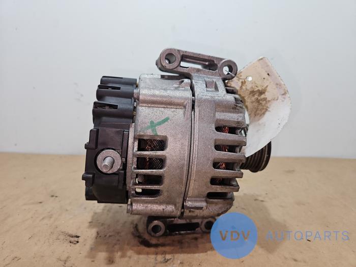 Dynamo Mercedes S-Klasse