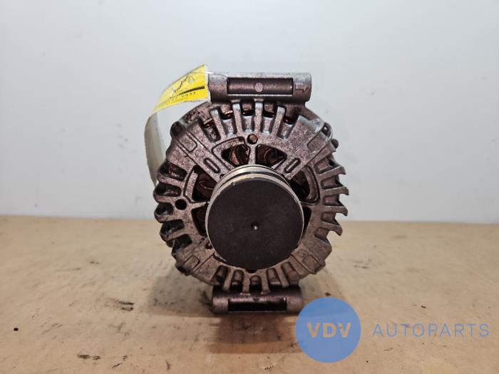 Dynamo Mercedes S-Klasse