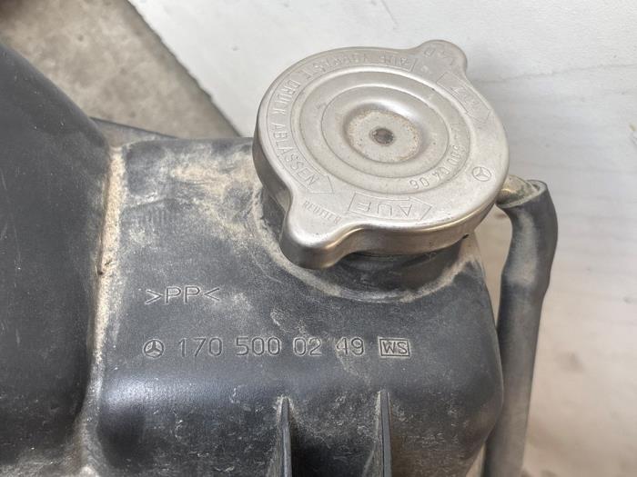 Réservoir d'expansion Mercedes SLK