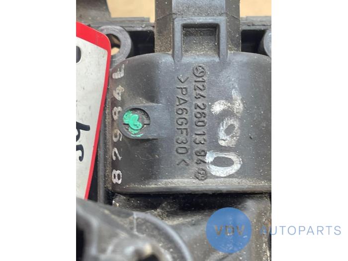 Dzwignia zmiany biegów Mercedes E-Klasse