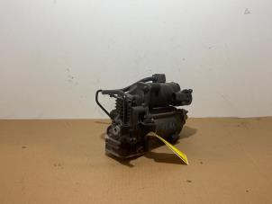 Gebruikte Compressor Mercedes S (222.0/222.1) 3.5 S-400 Hybrid 24V Prijs € 175,45 Inclusief btw aangeboden door Autoparts Van De Velde