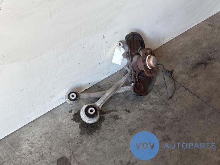 Knuckle, front right Mercedes SLK