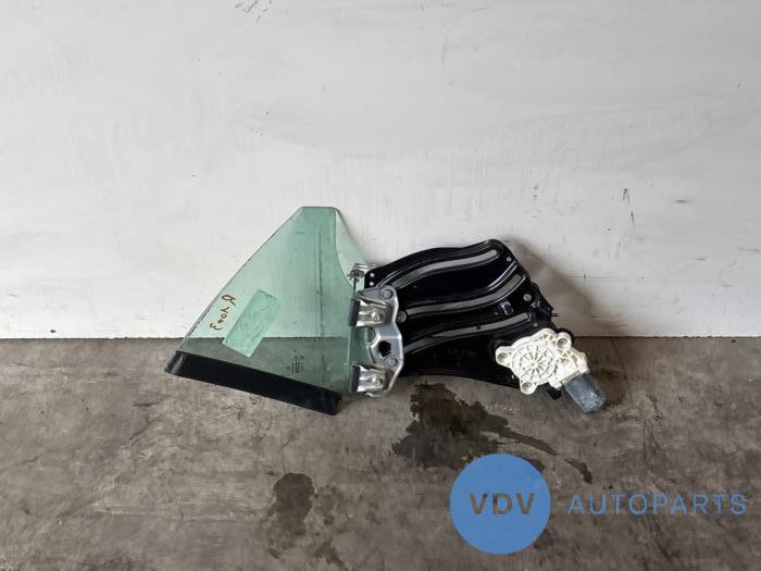 Dodatkowa szyba prawa tylna wersja 2-drzwiowa Mercedes SLK