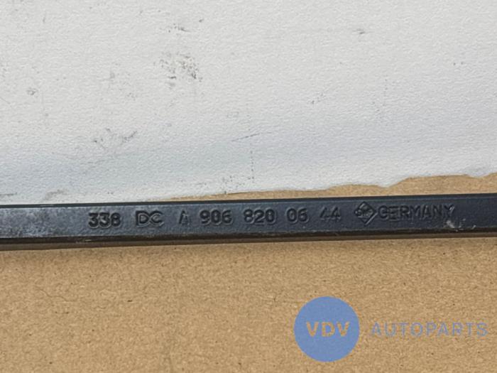 Scheibenwischerarm vorne Mercedes Sprinter