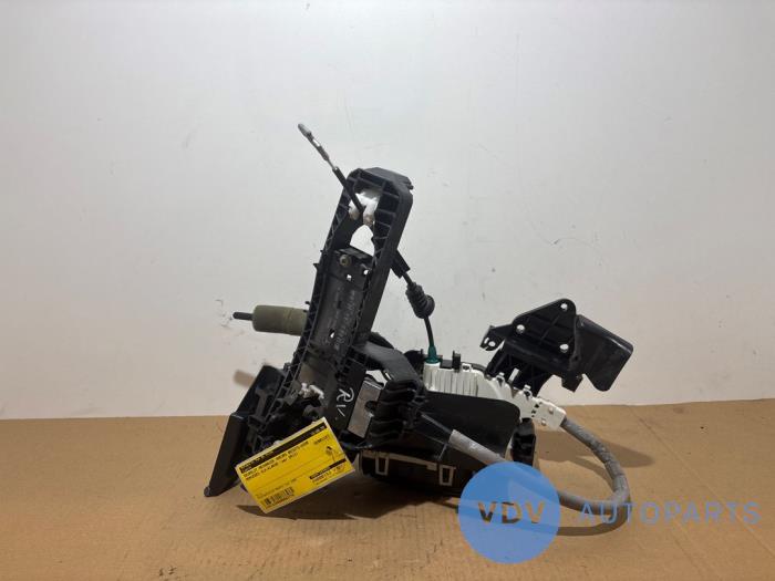 Mechanizm blokady drzwi prawych przednich wersja 4-drzwiowa Mercedes GLK-Klasse