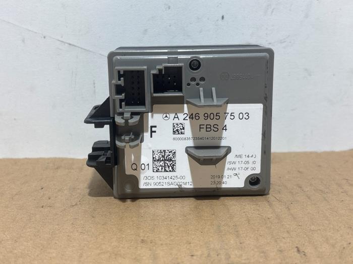 Cerradura de contacto y ordenador Mercedes CLA