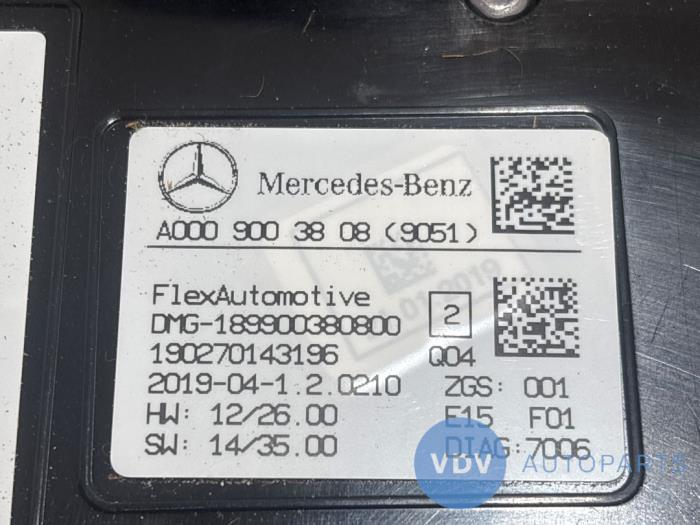 Oswietlenie wewnetrzne przód Mercedes CLA