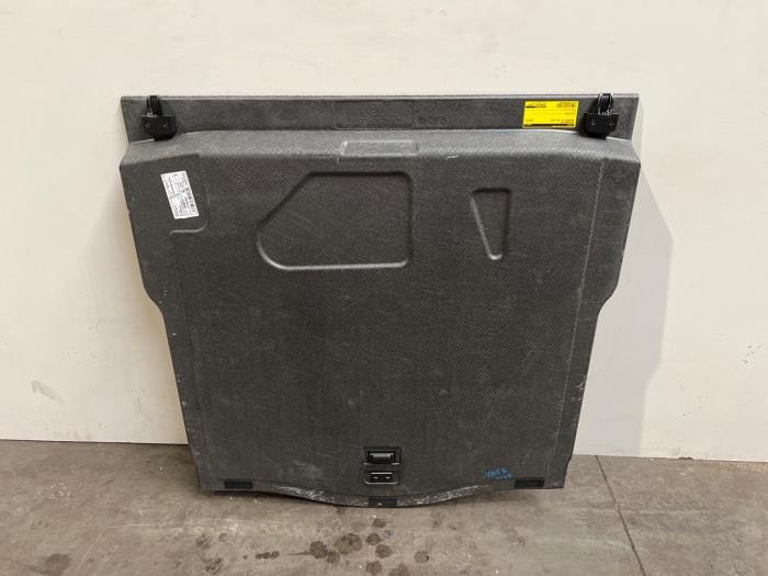 Coffre tapis Mercedes CLA
