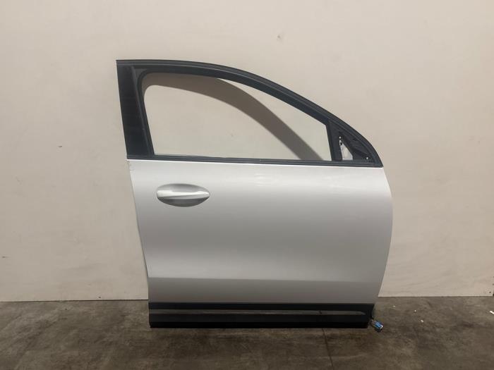 Puerta 4 puertas derecha delante Mercedes GLA