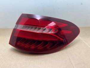 Gebruikte Achterlicht rechts Mercedes GLC (X253) 2.2 220d 16V BlueTEC 4-Matic Prijs € 151,25 Inclusief btw aangeboden door Autoparts Van De Velde