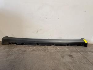 Gebruikte Dorpel links Mercedes GLC (X253) 2.2 220d 16V BlueTEC 4-Matic Prijs € 90,75 Inclusief btw aangeboden door Autoparts Van De Velde