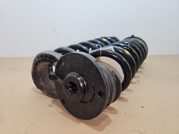 Schroefveer achter Mercedes GLC-Klasse