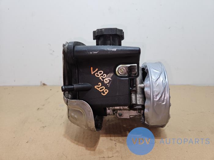 Power steering pump Mercedes CLK