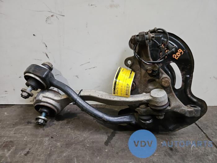 Knuckle, front left Mercedes CLK