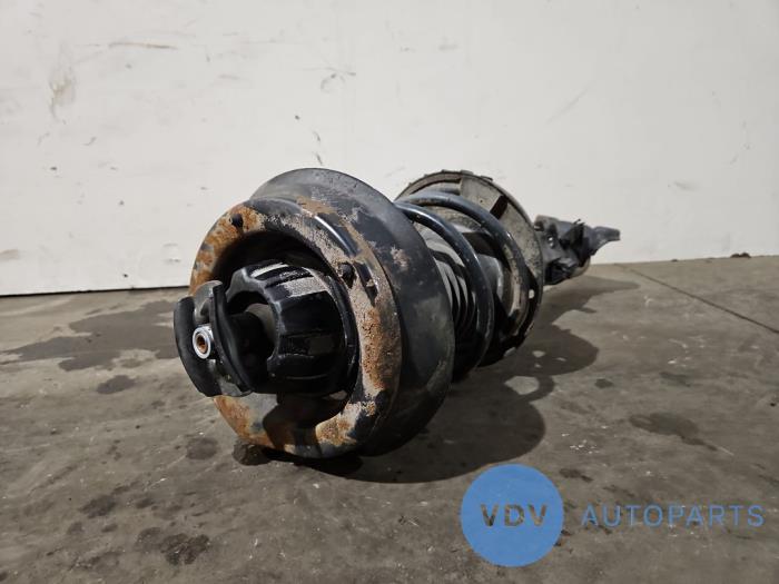 Stoßdämpfer links vorne Mercedes CLK