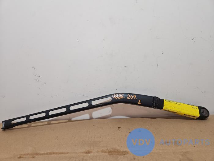 Ramie wycieraczki przedniej Mercedes CLK