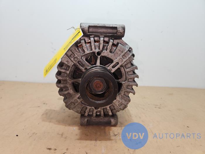 Dynamo Mercedes C-Klasse