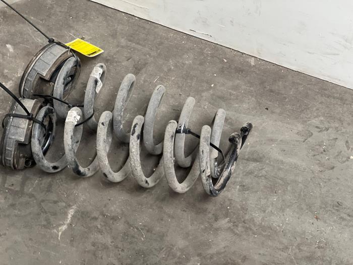 Schraubenfeder hinten Mercedes C-Klasse