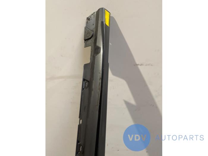 Seuil gauche Mercedes C-Klasse