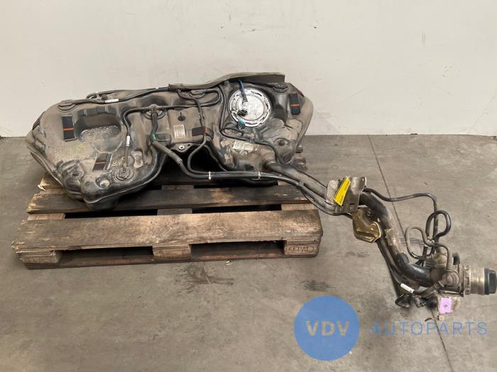 Réservoir de carburant Mercedes C-Klasse