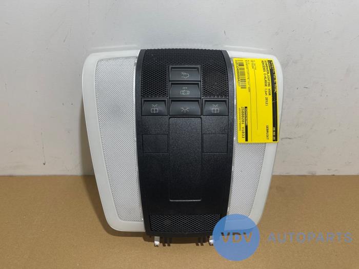 Eclairage intérieur avant Mercedes C-Klasse