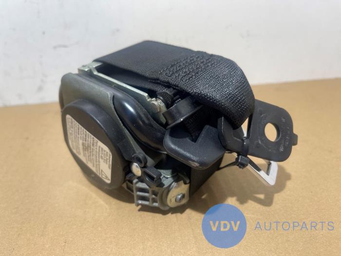 Rear seatbelt, right Mercedes C-Klasse