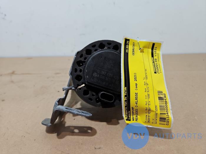 Pompe à eau Mercedes C-Klasse