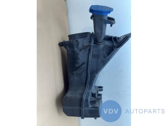 Front windscreen washer reservoir Mercedes C-Klasse