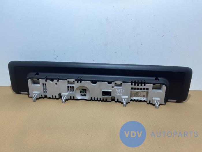 Navigation display Mercedes GLA