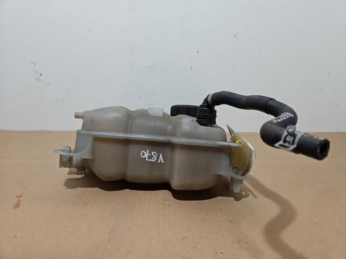 Réservoir d'expansion Mercedes GLA