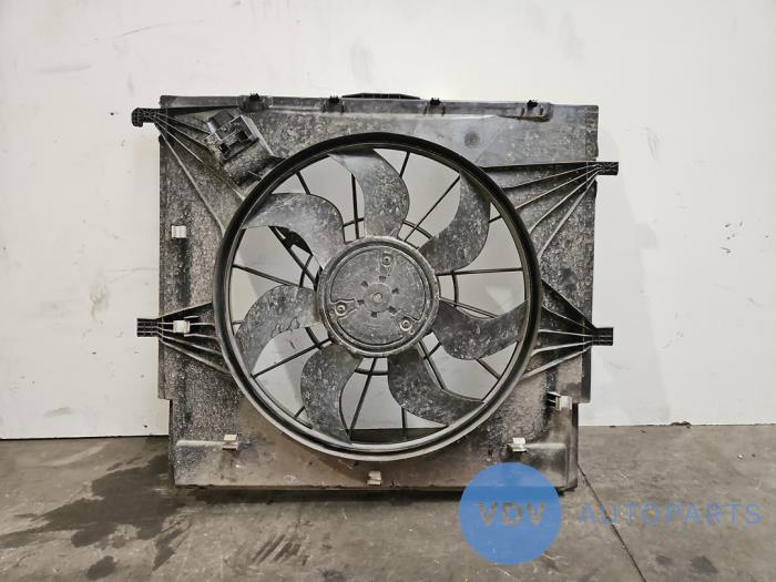 Wentylator chlodzenia silnika Mercedes Vito