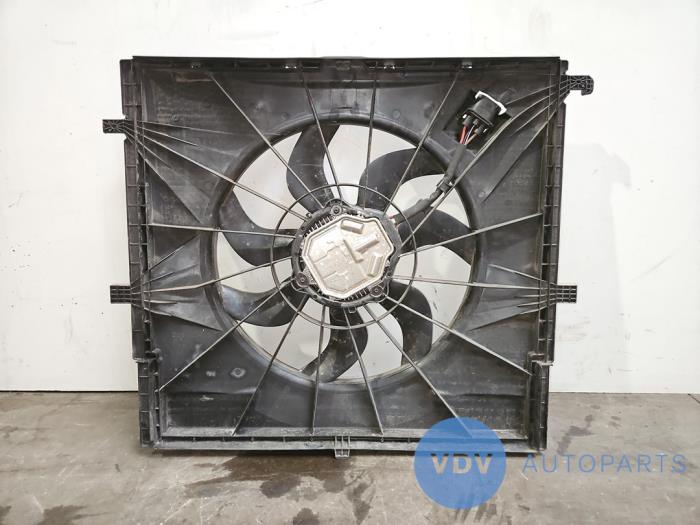 Wentylator chlodzenia silnika Mercedes Vito