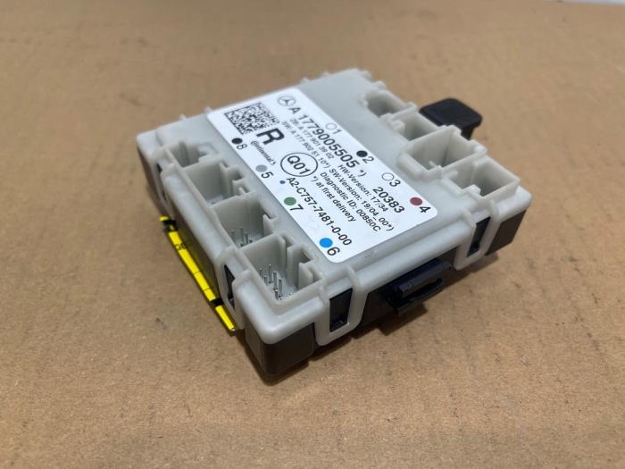 Module verrouillage central des portes Mercedes CLA