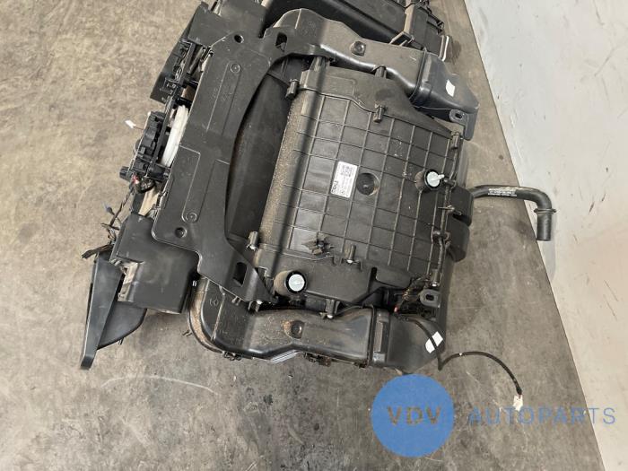 Cuerpo de calefactor Mercedes Vito