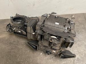 Gebruikte Chaufagebak Mercedes Vito (447.6) 2.2 119 CDI 16V BlueTEC 4x4 Prijs € 181,50 Inclusief btw aangeboden door Autoparts Van De Velde