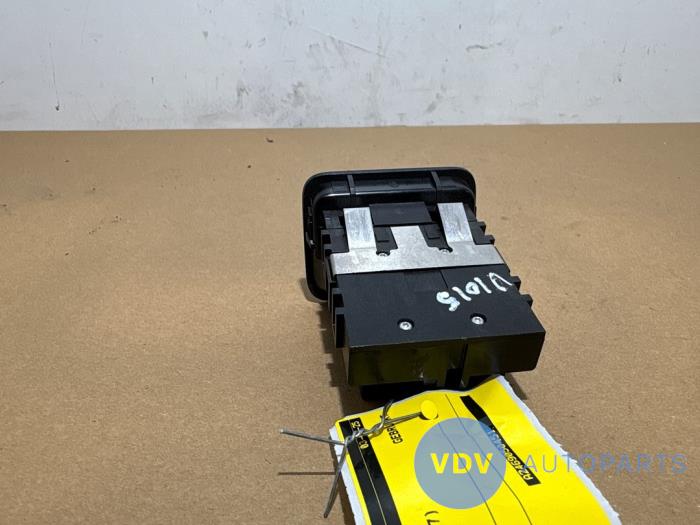 Mechanizm hamulca recznego Mercedes A-Klasse